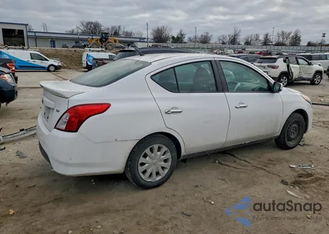 2019 Nissan Versa S z USA, uszkodzony, nr VIN 3N1CN7AP8KL857792